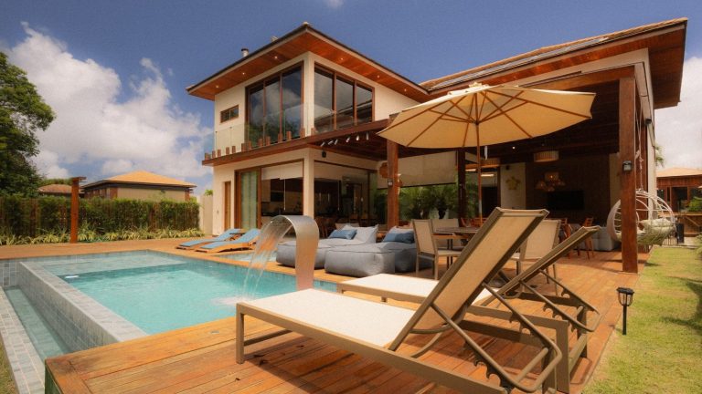 Une piscine, ça se prépare bien avant les coups de pelle